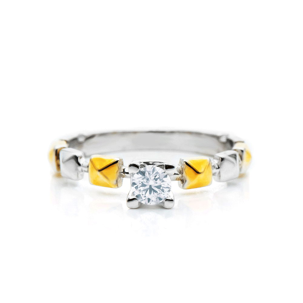 Inel din aur  cu pietre Diamant